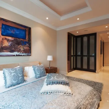 Sabriyah Luxury Central *